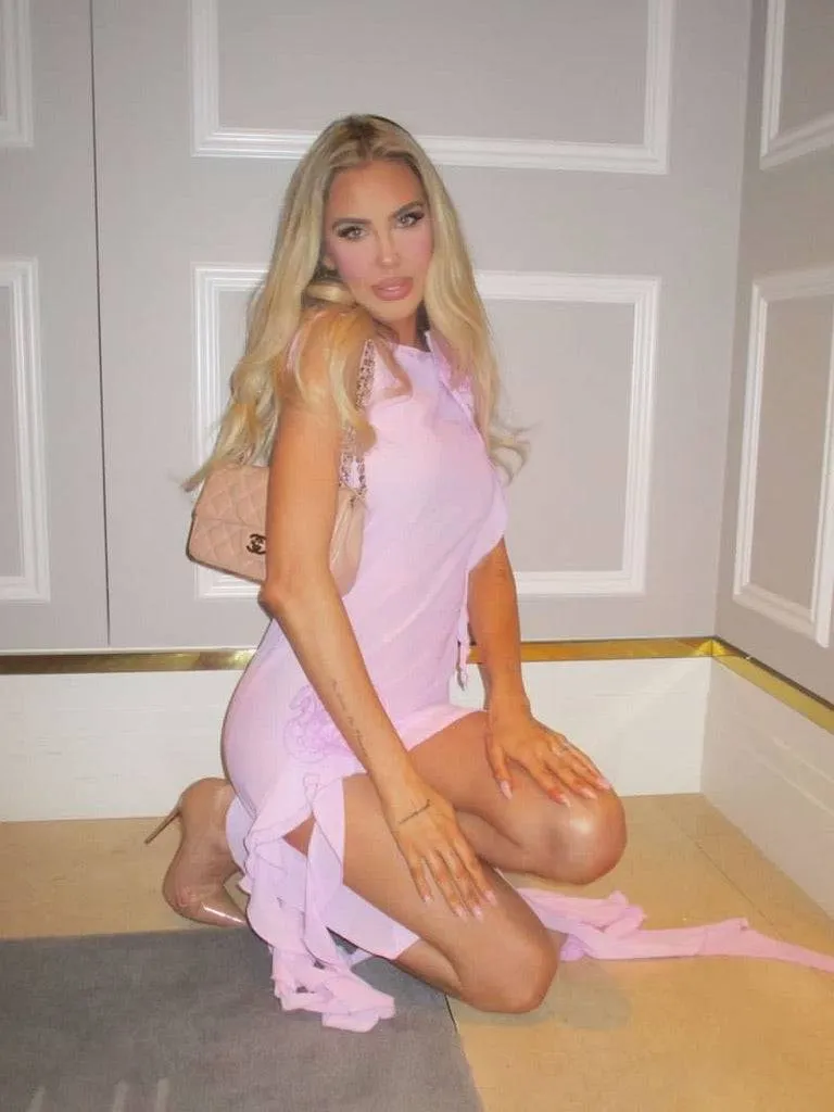 Fanci Club - White Apple Cocktail Dress in Pink
