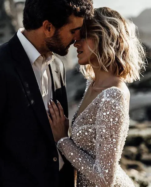 Luolandi Bohemian A-Line Sparkly Sequined Luxury Wedding Dresses V-neck Open Back Sexy