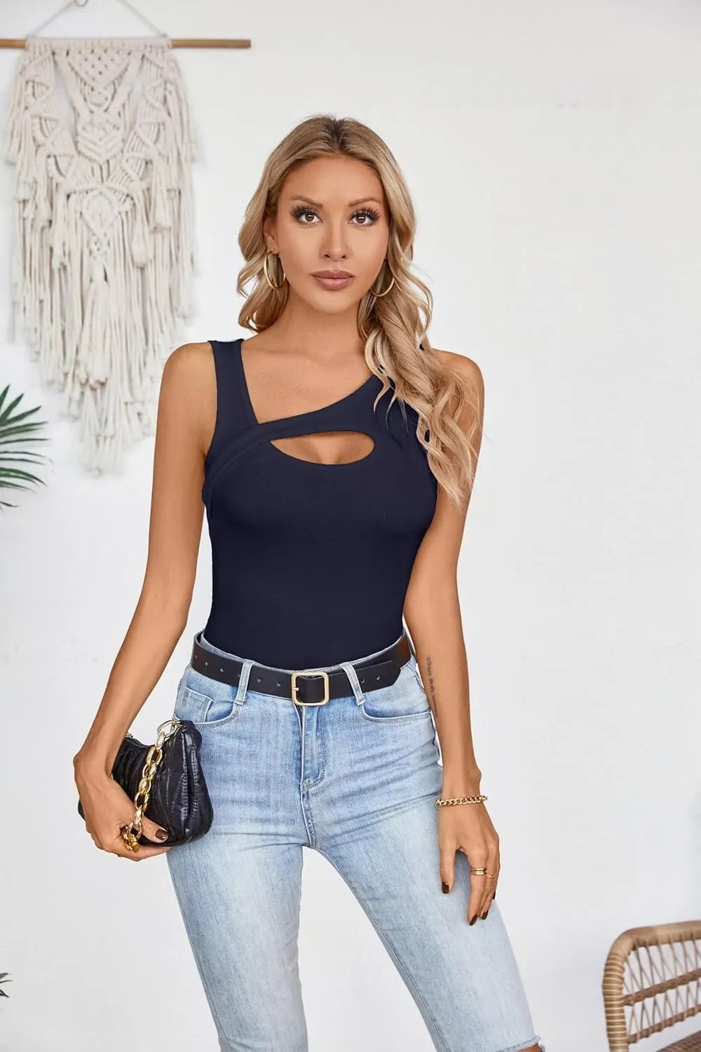 VICHYIE Womens Summer Cutout Tank Tops Sleeveless Shirts Ribbed Tanks Slim Fitted Y2K Sexy Basic Tee Shirt