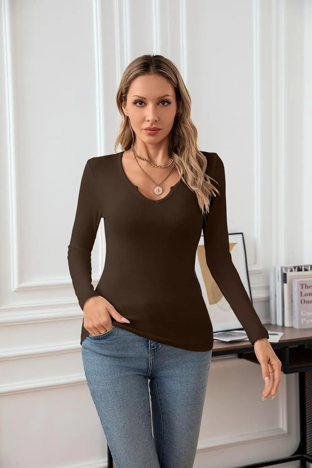 VICHYIE Womens Tops V Neck Summer Short Sleeve Casual Slim Fitted Tshirt