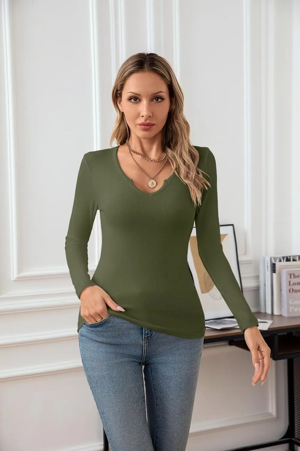 VICHYIE Womens Tops V Neck Summer Short Sleeve Casual Slim Fitted Tshirt